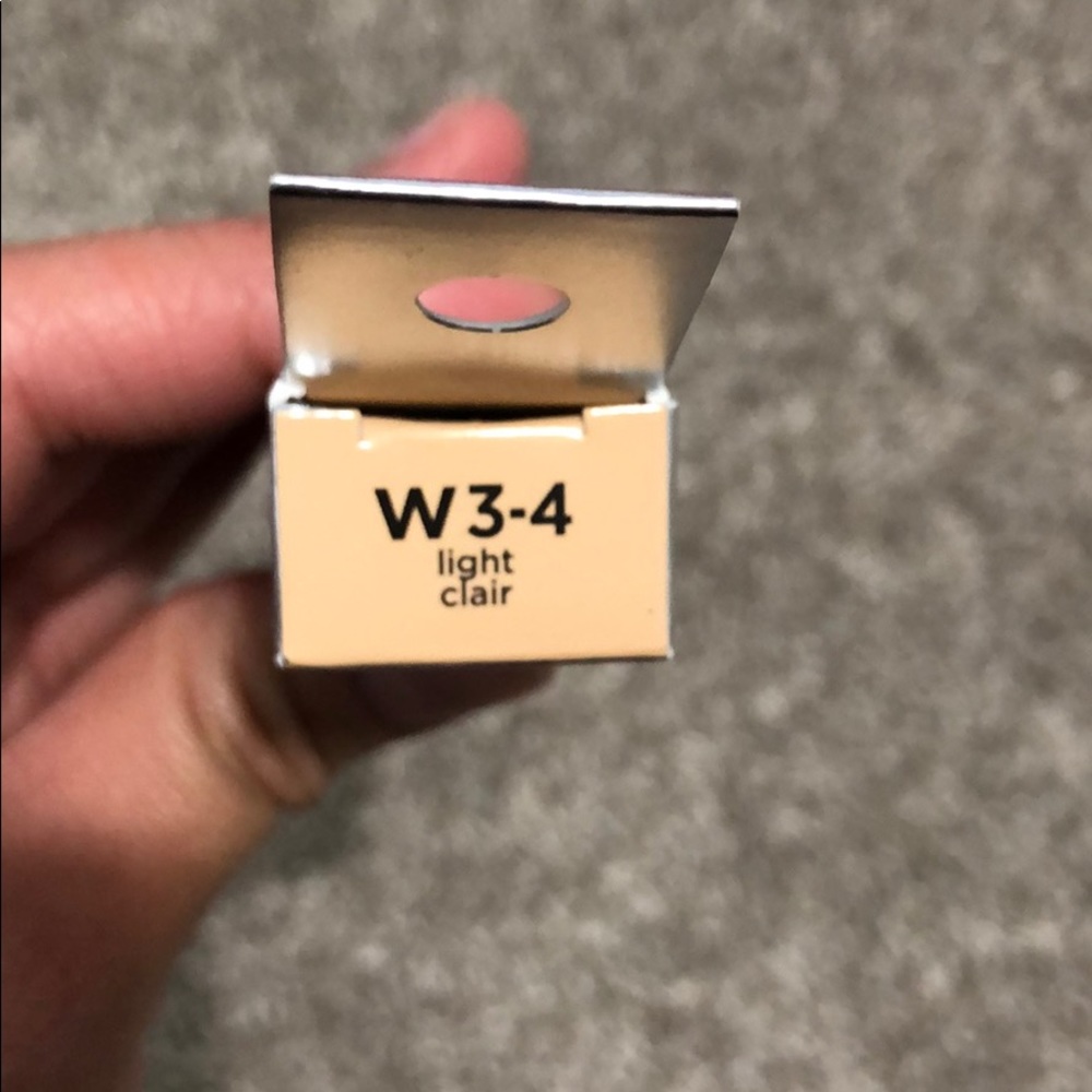 Makeup bundle - Picture 7 of 8